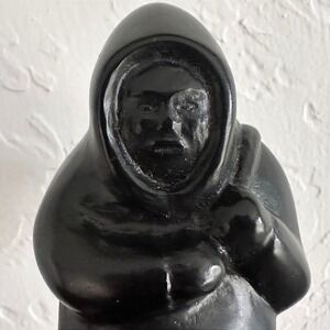 Vintage Boma Canada Inuit Figurine Seal Hunter Black Resin Eskimo Statue 4"